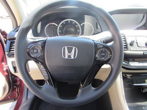 Used 2016 Honda Accord LX image 13