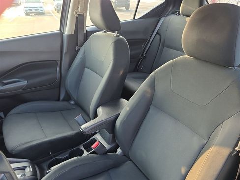 Used 2023 Nissan Kicks S FWD image 13