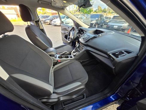 Used 2015 Ford Escape S FWD image 34