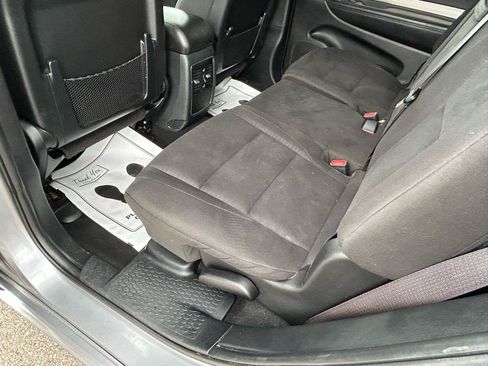 Used 2020 Dodge Durango SXT AWD/4WD image 9