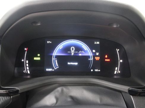 Used 2025 Toyota Camry SE FWD image 39