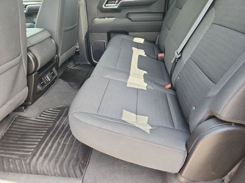 Used 2022 Chevrolet Silverado 1500 LT AWD/4WD image 24