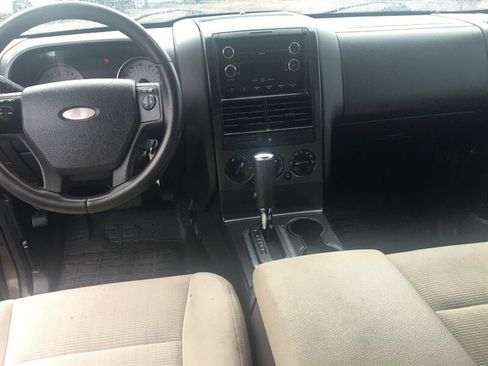 Used 2008 Ford Explorer Sport Trac XLT RWD image 8