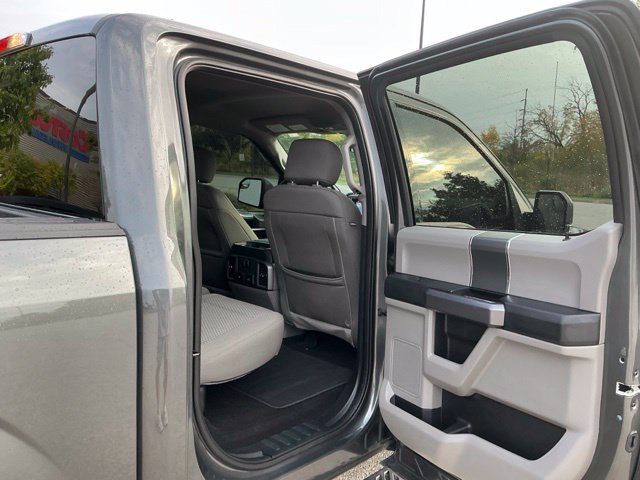 Used 2018 Ford F150 XLT w/ Equipment Group 302A Luxury AWD/4WD image 21