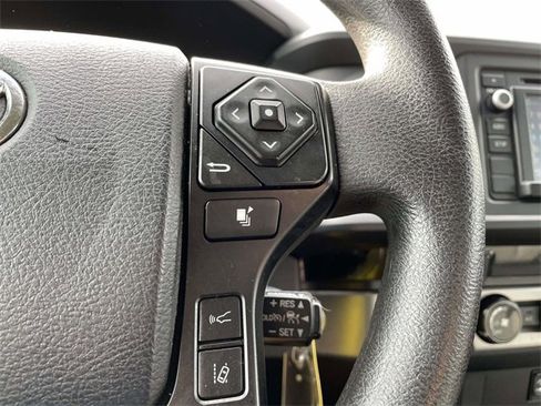 Used 2018 Toyota Tacoma SR image 26