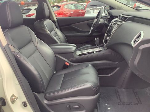 Used 2020 Nissan Murano SL w/ Moonroof Package AWD/4WD image 17