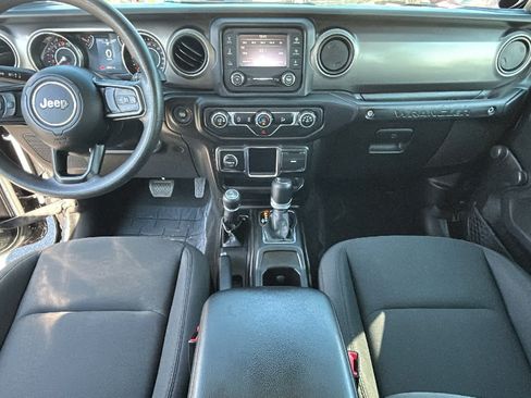 Used 2019 Jeep Wrangler Unlimited Sport AWD/4WD image 26
