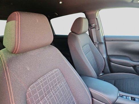 Used 2024 Honda HR-V Sport image 18