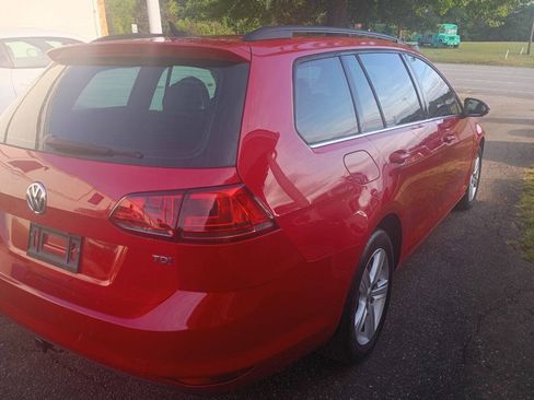 Used 2015 Volkswagen Golf TDI S FWD image 2
