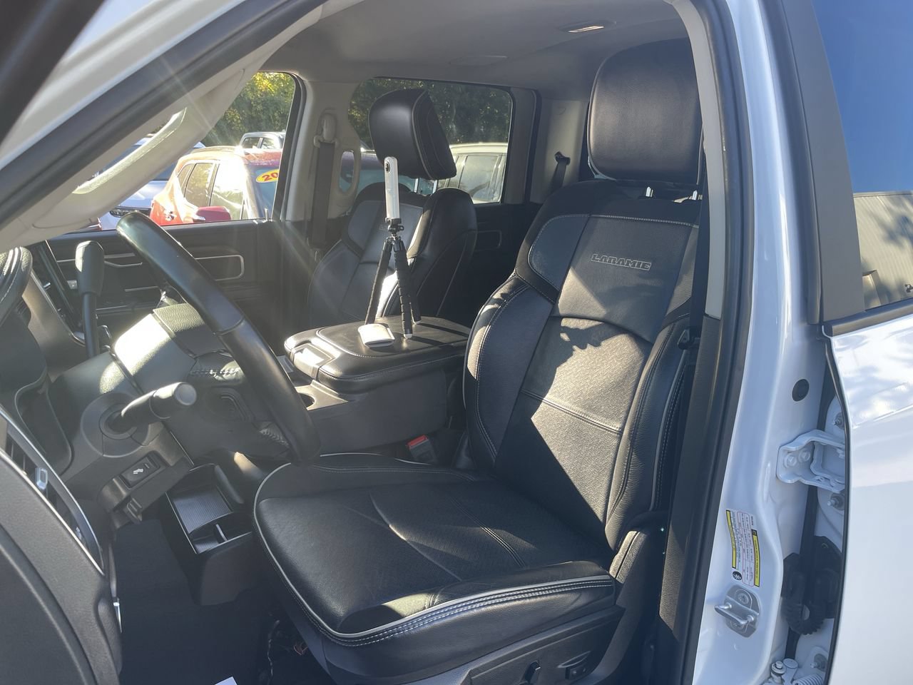 Used 2024 RAM 2500 Laramie w/ Safety Group AWD/4WD image 11