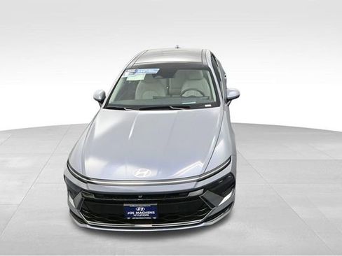 Used 2025 Hyundai Sonata Limited FWD image 25