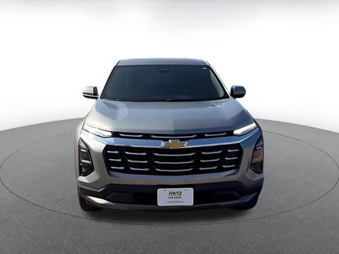 Used 2025 Chevrolet Equinox LT image 3