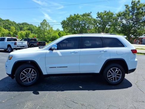 Used 2021 Jeep Grand Cherokee Limited w/ Sun & Sound Group AWD/4WD image 18