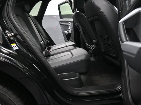 Used 2024 Audi Q3 2.0T Premium image 27