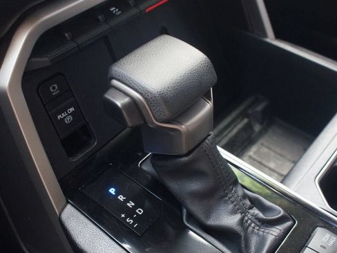 Used 2023 Toyota Tundra SR5 AWD/4WD image 11