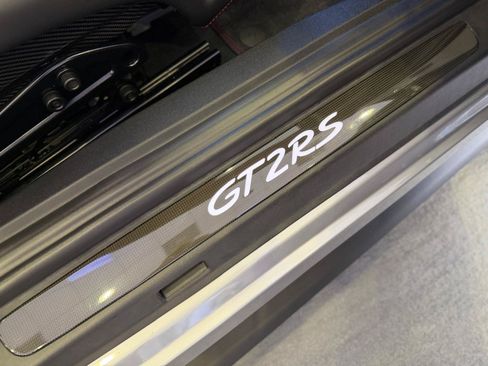 Used 2018 Porsche 911 GT2 RS RWD image 66