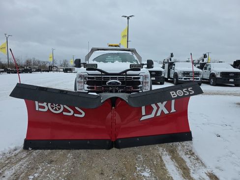 New 2025 Ford F550 4x4 Regular Cab Super Duty image 2