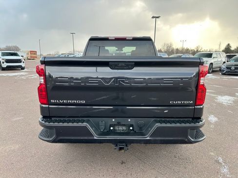 Used 2023 Chevrolet Silverado 1500 Custom image 37