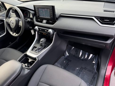 Used 2019 Toyota RAV4 LE image 56