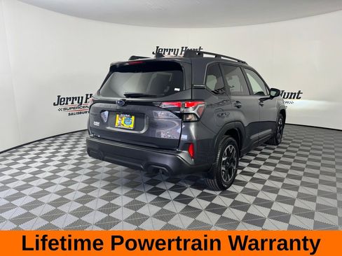 Used 2025 Subaru Forester Premium w/ Convenience Package #2 image 8