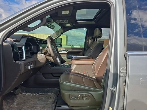 Used 2025 GMC Sierra 2500 Denali w/ Denali Reserve Package image 10