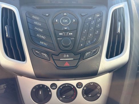 Used 2014 Ford Focus SE image 20