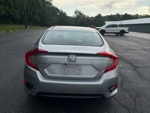 Used 2016 Honda Civic EX image 6