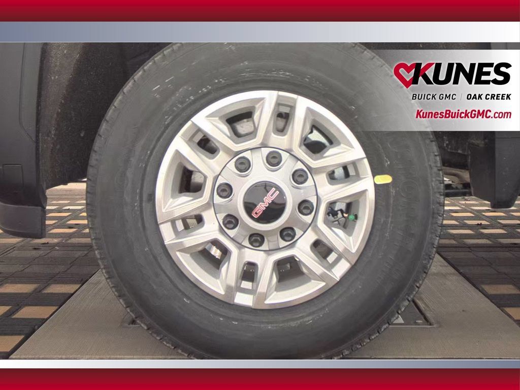 New 2026 GMC Sierra 2500 Pro AWD/4WD image 12