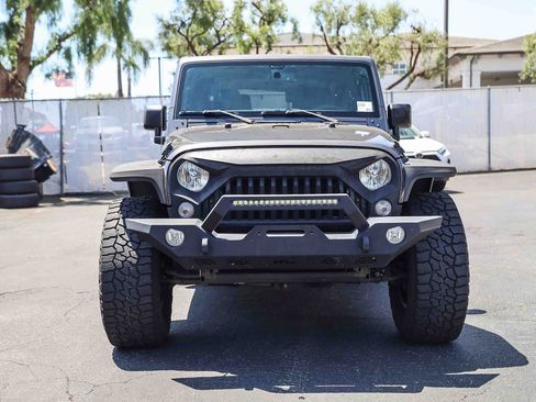 Used 2018 Jeep Wrangler Sport AWD/4WD image 2
