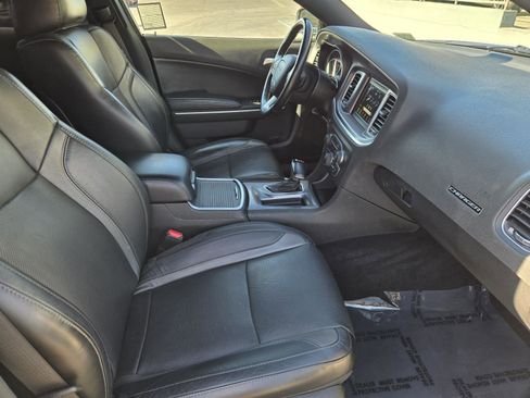 Certified 2022 Dodge Charger SXT w/ Leather Interior Group image 32