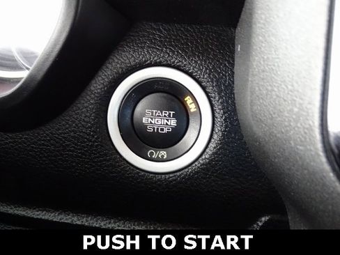 Used 2021 RAM 1500 Big Horn w/ Built-to-serve Edition image 9