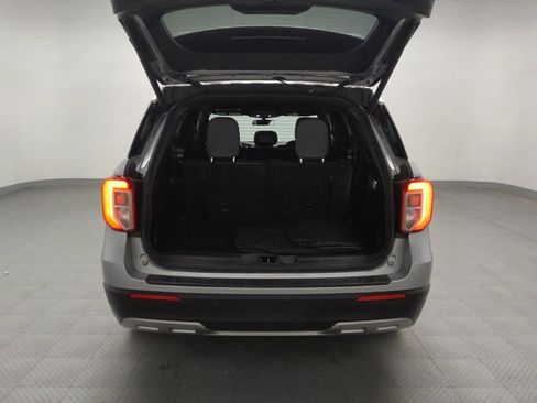 Used 2020 Ford Explorer XLT w/ Equipment Group 202A image 29