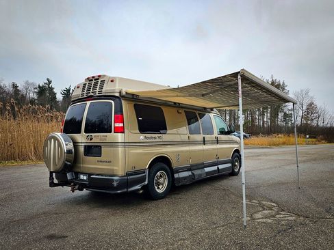 Used 2006 Chevrolet Express 3500 Extended w/ Power and Light Package image 11