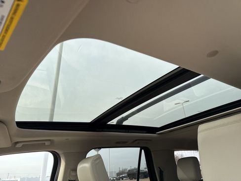 Used 2021 Ford Expedition Max Platinum image 15