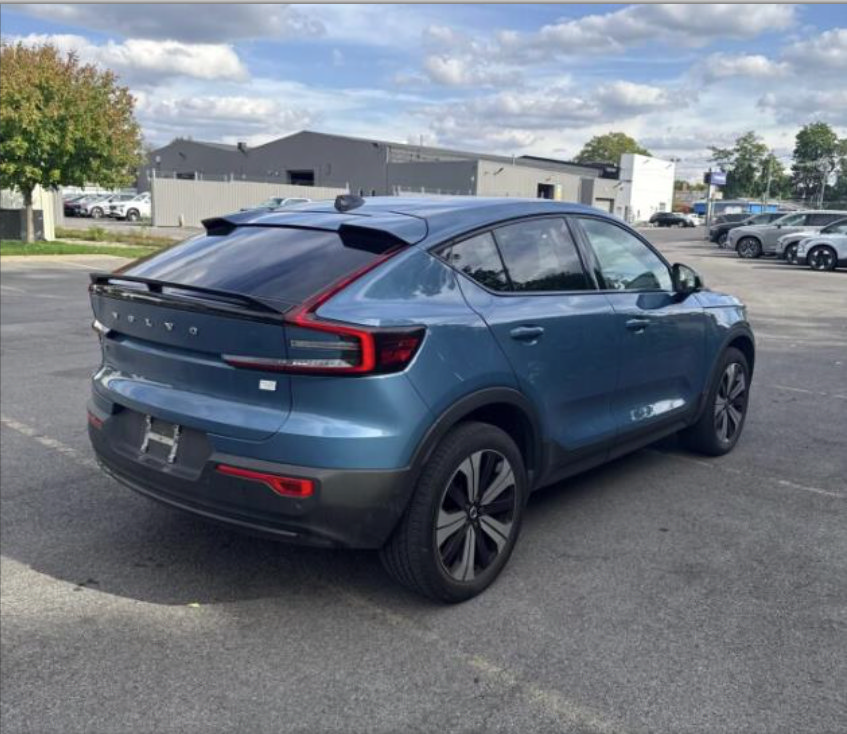 Used 2023 Volvo C40 Recharge Core AWD/4WD image 15