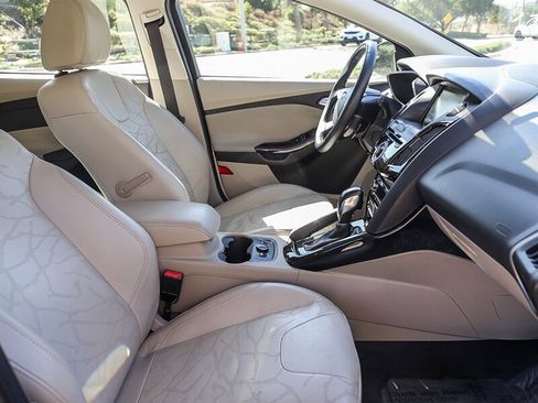 Used 2013 Ford Focus Electric Hatchback image 22