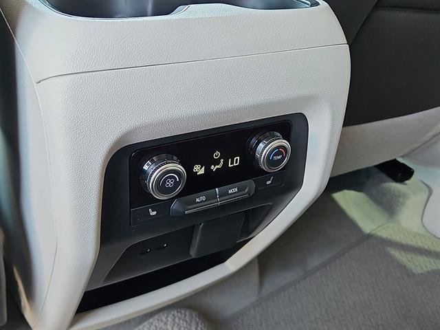Used 2026 GMC Acadia Denali FWD image 11