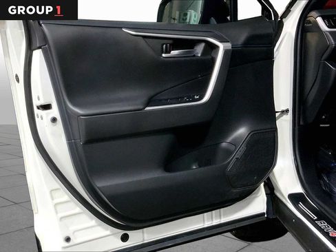 Certified 2021 Toyota RAV4 XSE AWD/4WD image 22