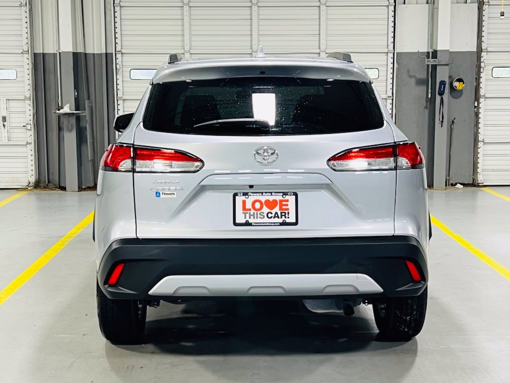 Used 2022 Toyota Corolla Cross LE FWD image 16