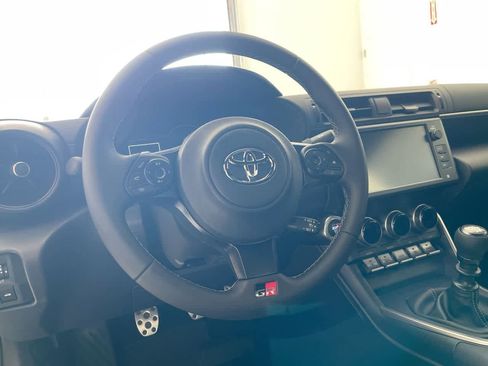 New 2025 Toyota GR86 Premium image 14