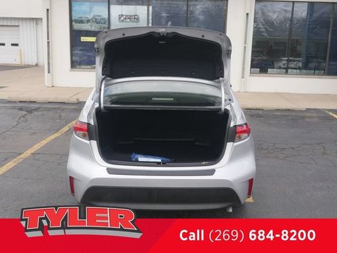 Used 2023 Toyota Corolla LE w/ LE Convenience Package FWD image 16