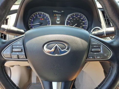 Used 2015 INFINITI Q50 Premium w/ Navigation Package AWD/4WD image 5