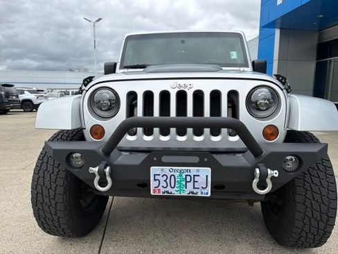 Used 2008 Jeep Wrangler Sahara AWD/4WD image 4