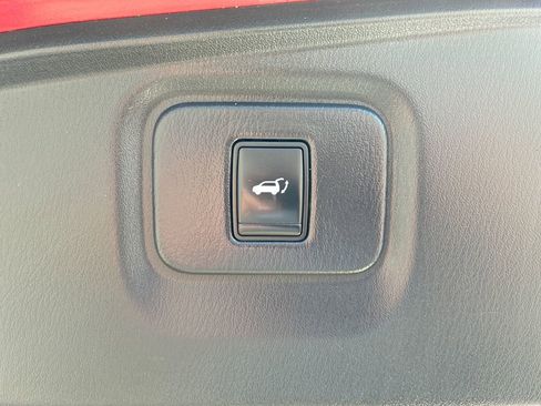 Used 2014 Nissan Pathfinder Platinum w/ Platinum Premium Package AWD/4WD image 20