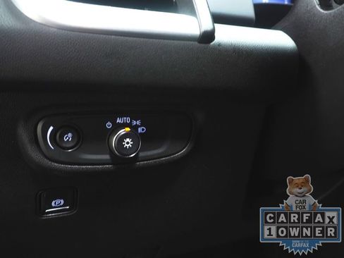 Used 2020 GMC Terrain SLE w/ Driver Convenience Package image 23