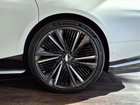 New 2025 Cadillac Celestiq image 6