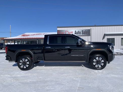 Used 2025 GMC Sierra 2500 Denali w/ Denali Reserve Package image 1