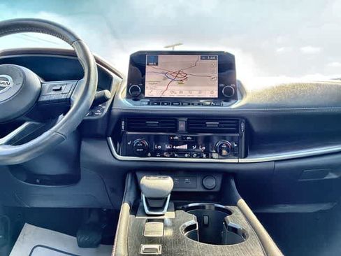 Used 2021 Nissan Rogue SL w/ Premium Package FWD image 30