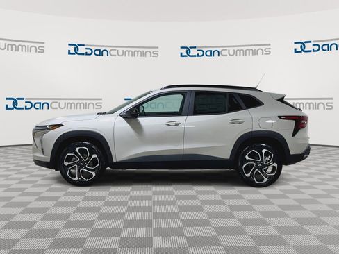 New 2026 Chevrolet Trax RS w/ Driver Confidence Package image 5