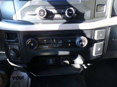 Used 2023 Ford F150 XLT AWD/4WD image 26